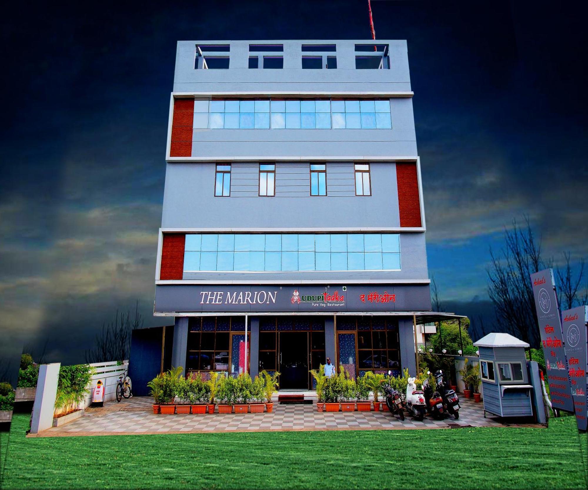 Hotel The Marion Нашик Екстер'єр фото